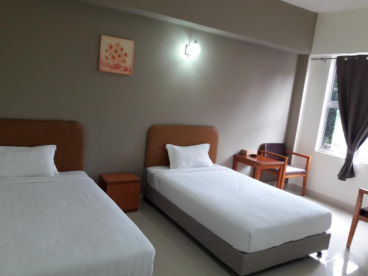 Hotel 126 Sepang Esterno foto
