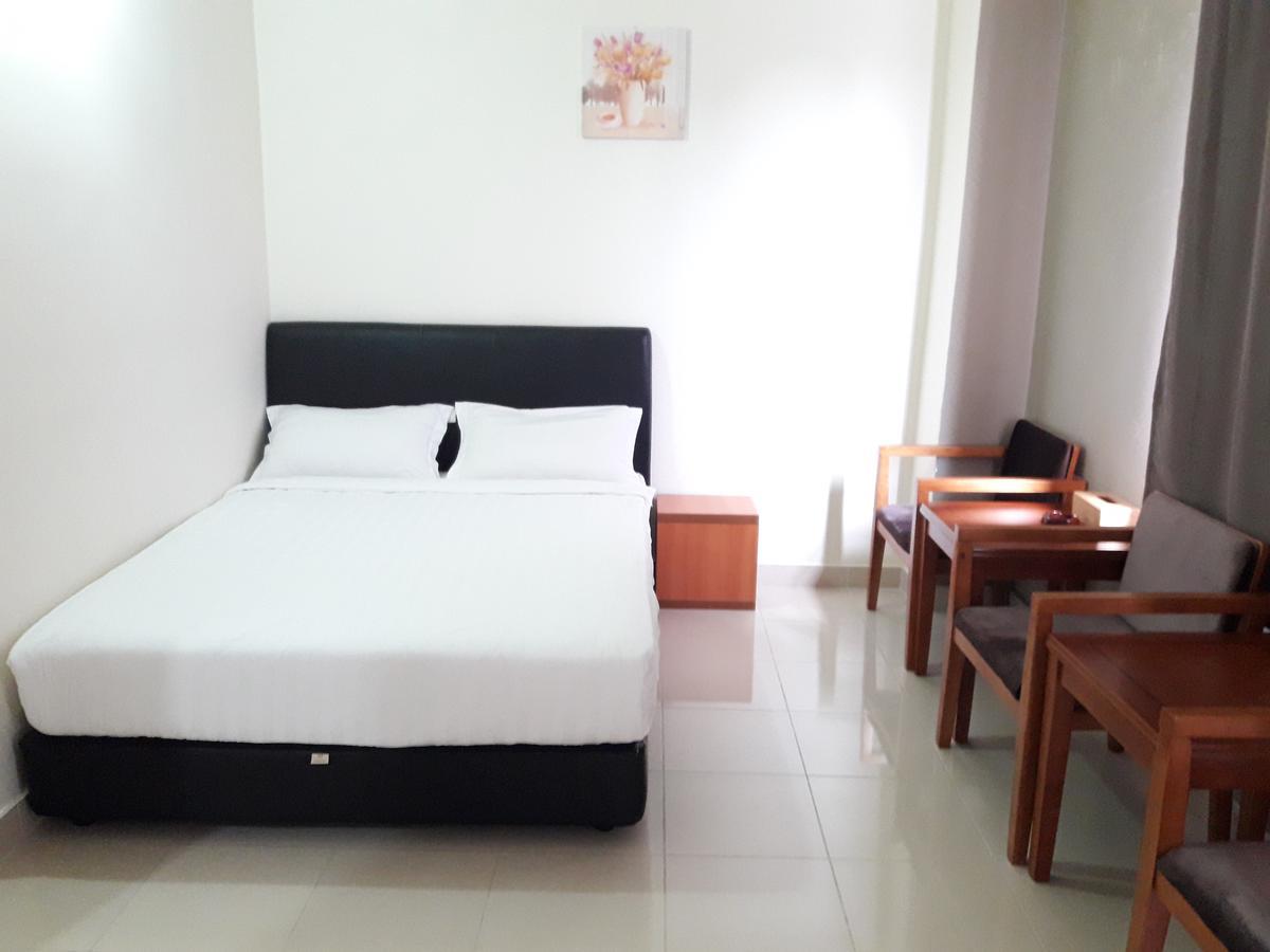 Hotel 126 Sepang Esterno foto