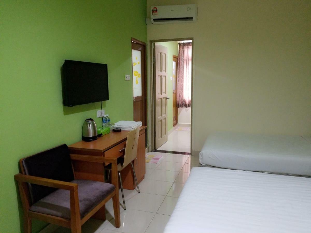 Hotel 126 Sepang Esterno foto
